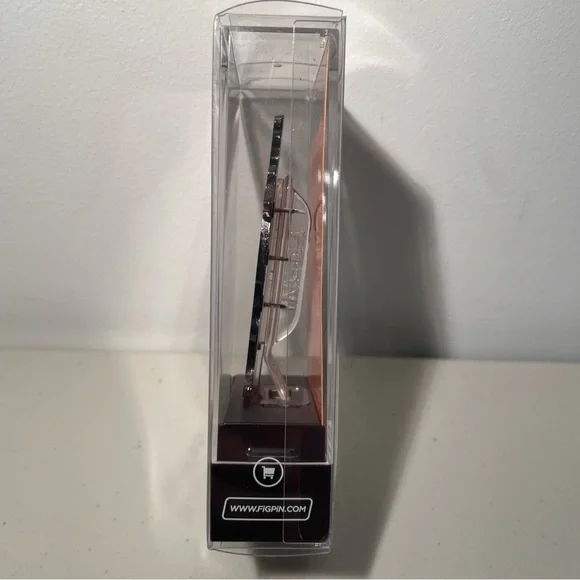 FiGPiN: Shaggy Rogers #719 Scooby-Doo! - Picture 5 of 6